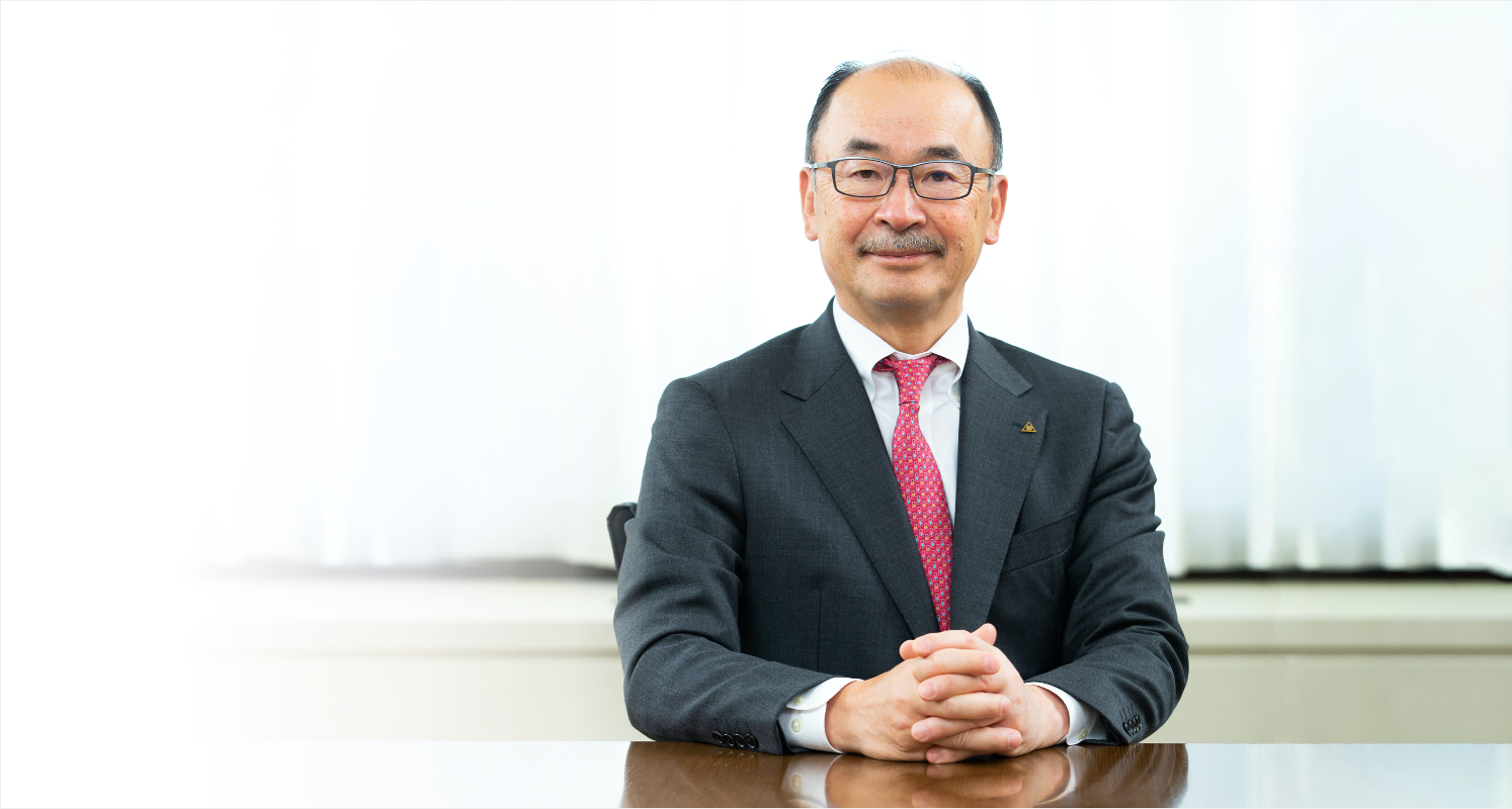 代表取締役社長 朝倉 研二