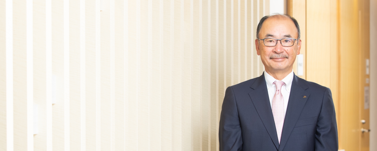代表取締役社長 朝倉 研二